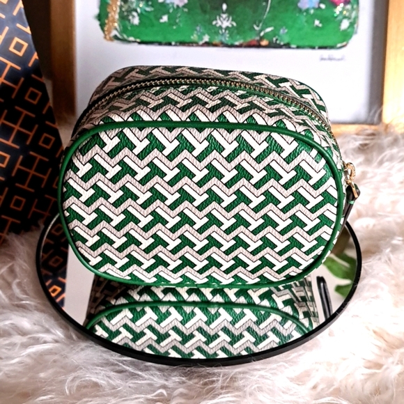 Tory Burch NWTs Cosmetic Pouch - Picture 4 of 10